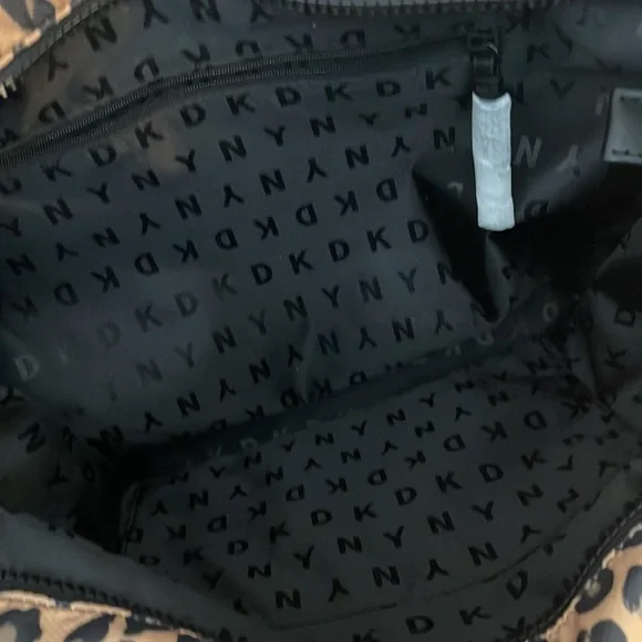 🆕DKNY Torie Leopard Print Tote NWT - Picture 8 of 9